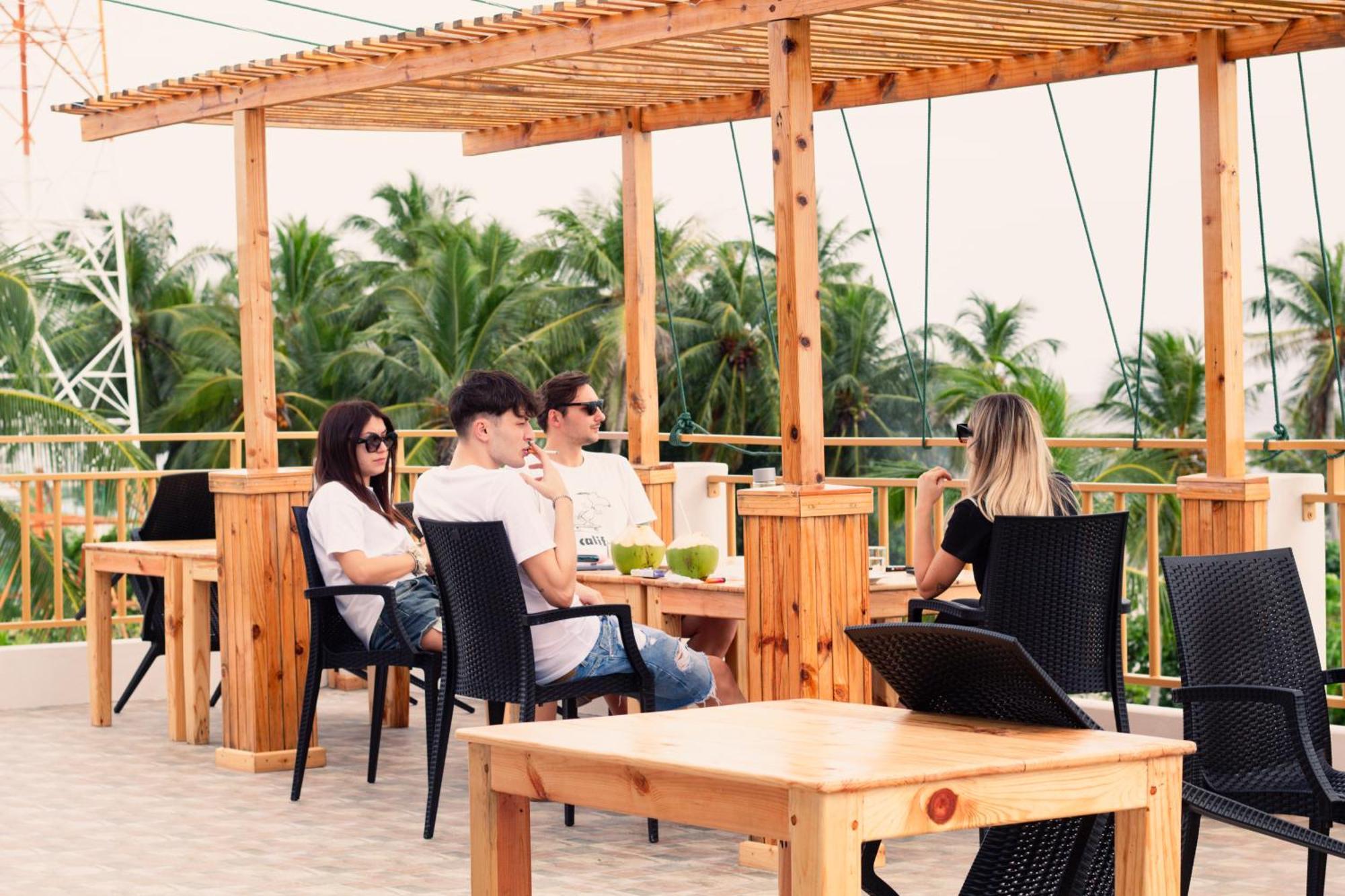 Hotel Manta Sea View Himandhoo Exterior foto